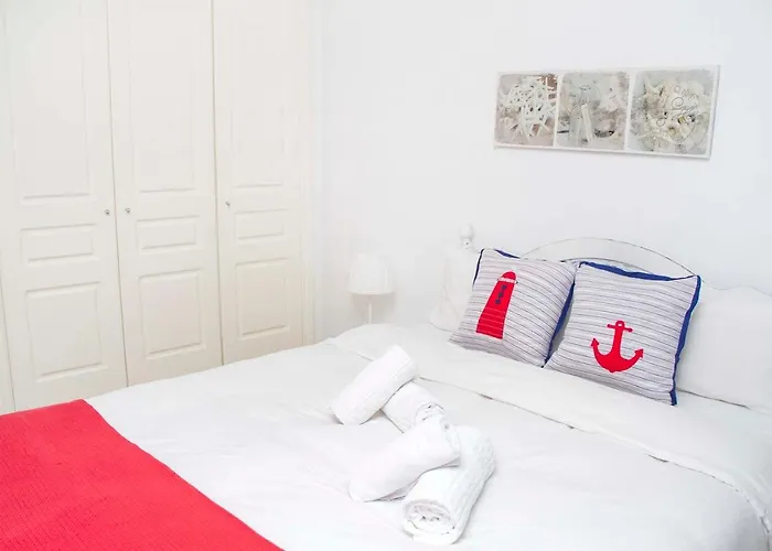 Navy Apartment, El Poris *